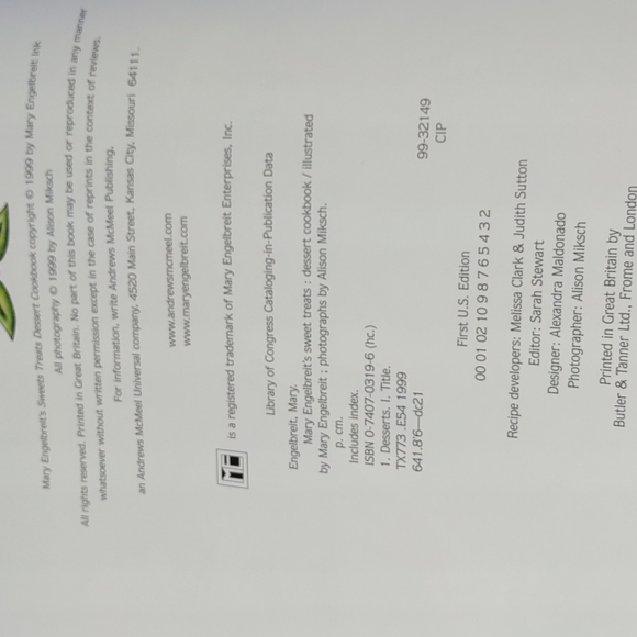 Mary Engelbreit's Sweet Treats Desert Cookbook - Picture 4 of 7